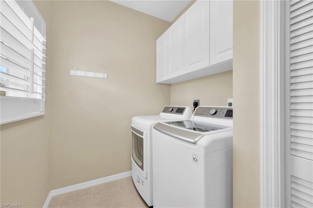 3365 Grand Cypress Dr, Unit 202, Naples, FL 34119 Photo