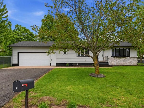 26 4th Avenue SE, Saint Joseph, MN 56374