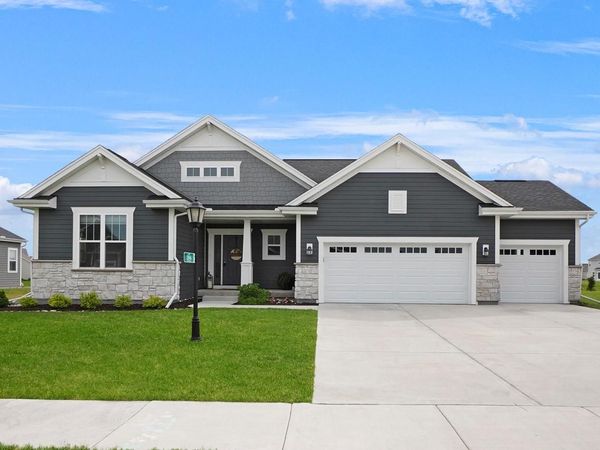 2846 Kegonsa DRIVE, Oconomowoc, WI 53066