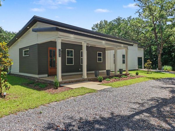 7510 Mahoney Drive, Pass Christian, MS 39571