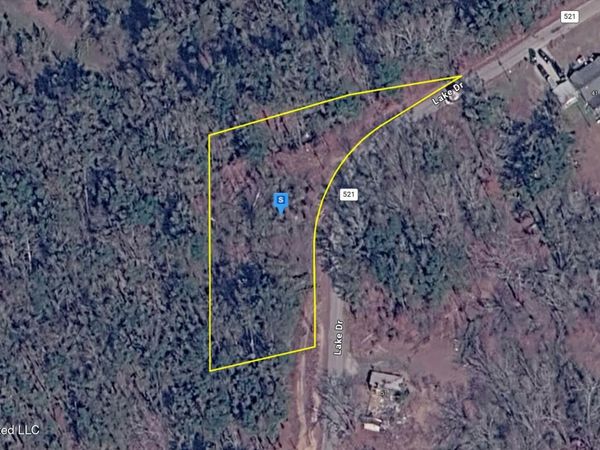50 County Road 521 , Como, MS 38619