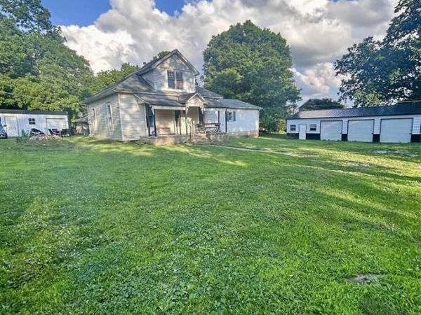 247 S Broadway Street, Bloomingdale, IN 47832
