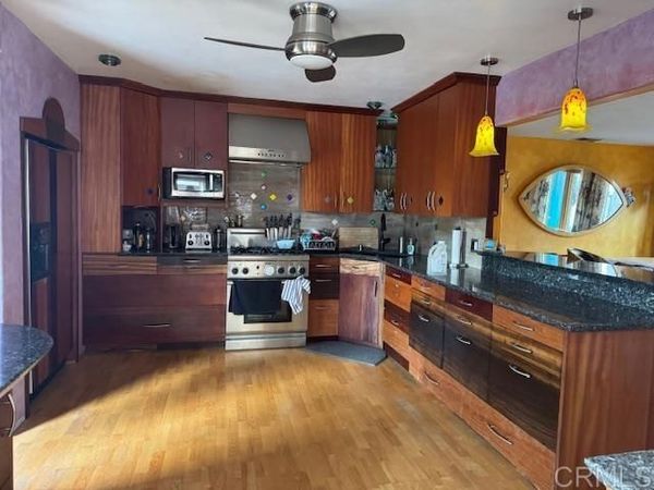 347 Glenmont , Solana Beach, CA 92075