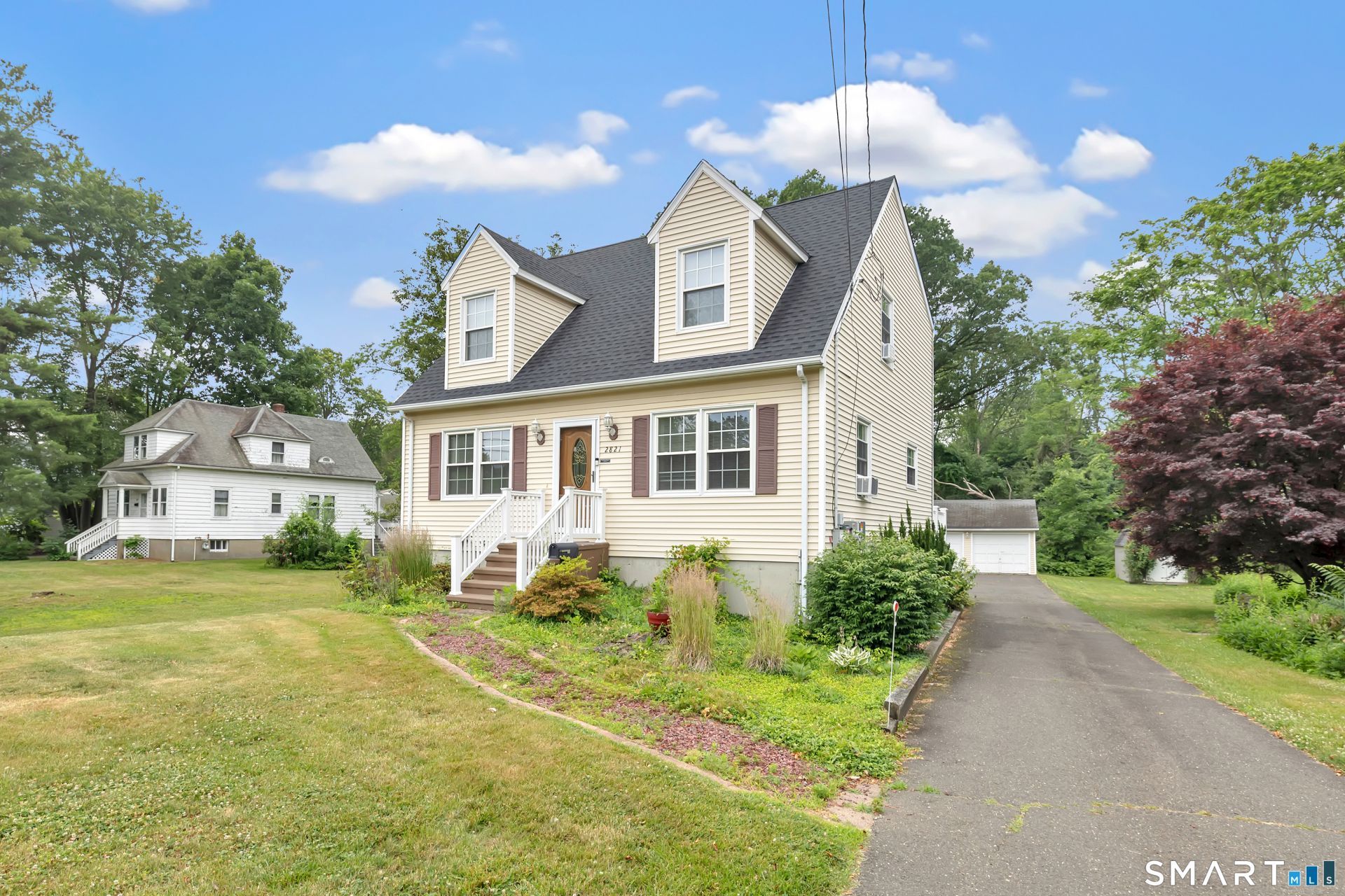 2821 Broadbridge, Stratford, CT 06614 Main Photo