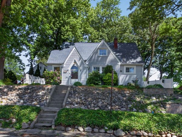 732 Lawrence Street, Jackson, MI 49203
