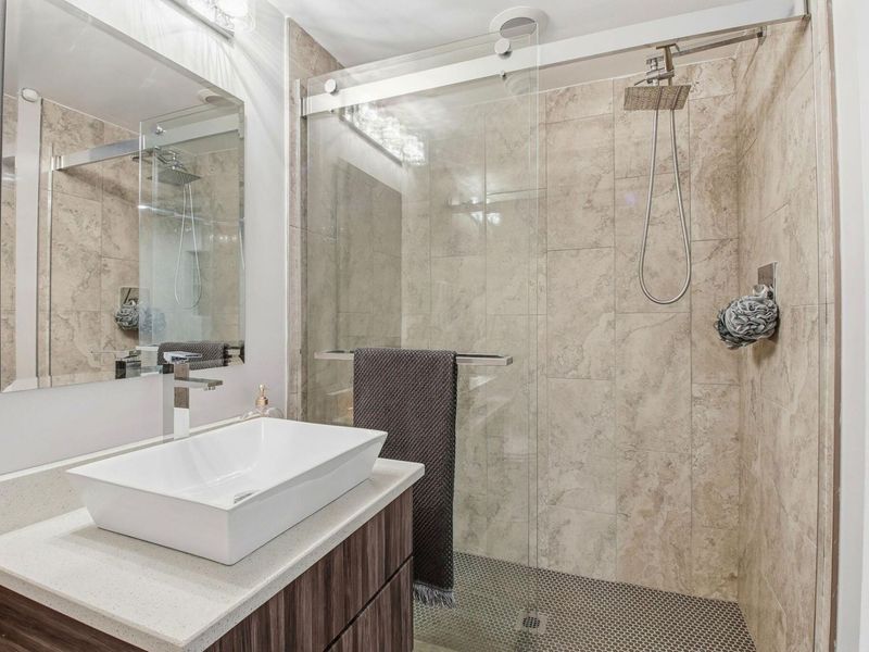 367 Auden Avenue , Unit 210, Columbus, OH 43215 Photo 13