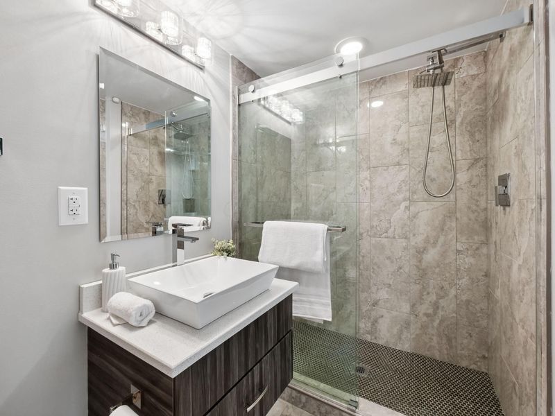 367 Auden Avenue, Unit 210, Columbus, OH 43215 Photo 30