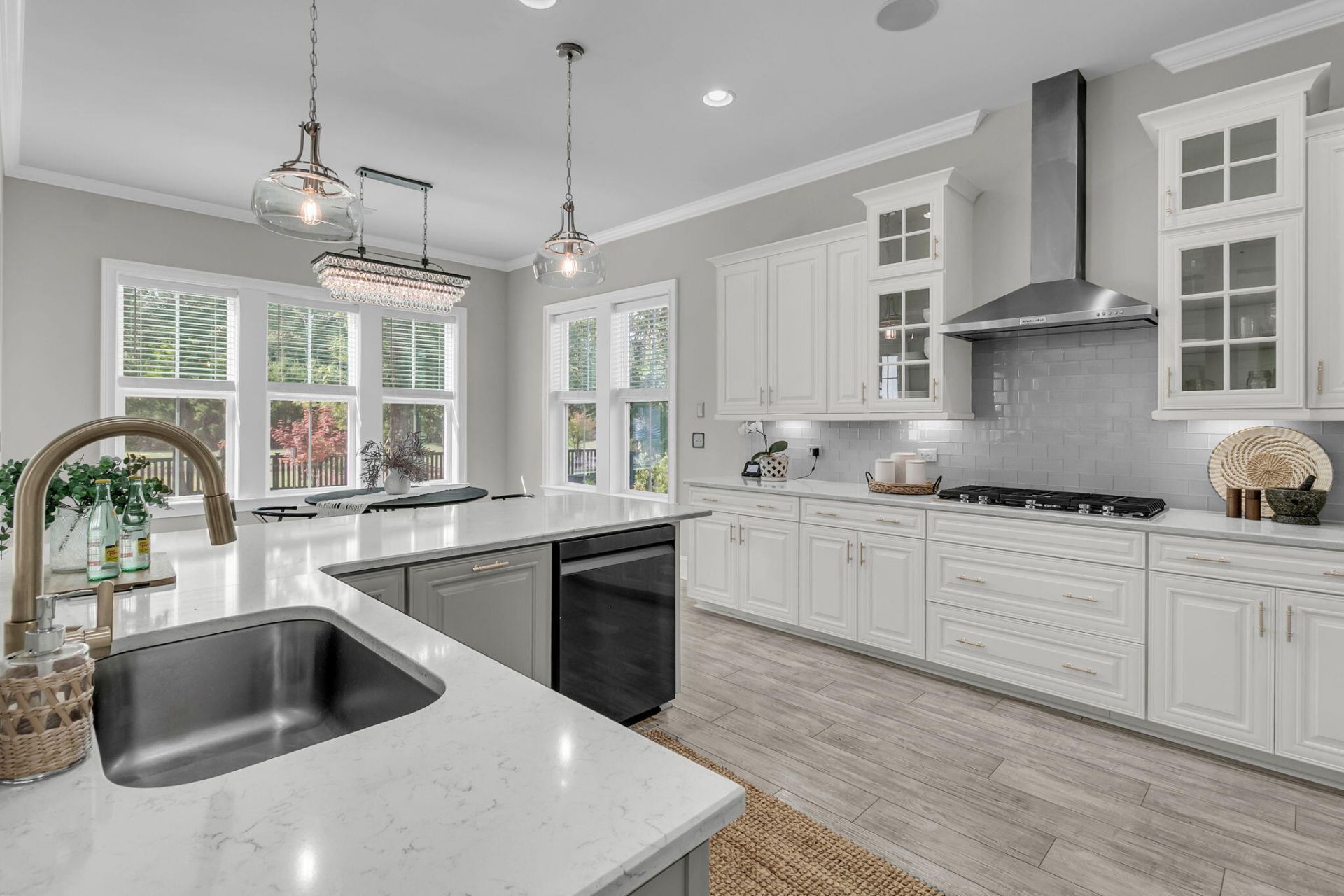 3965 Bryson Lane Photo 6