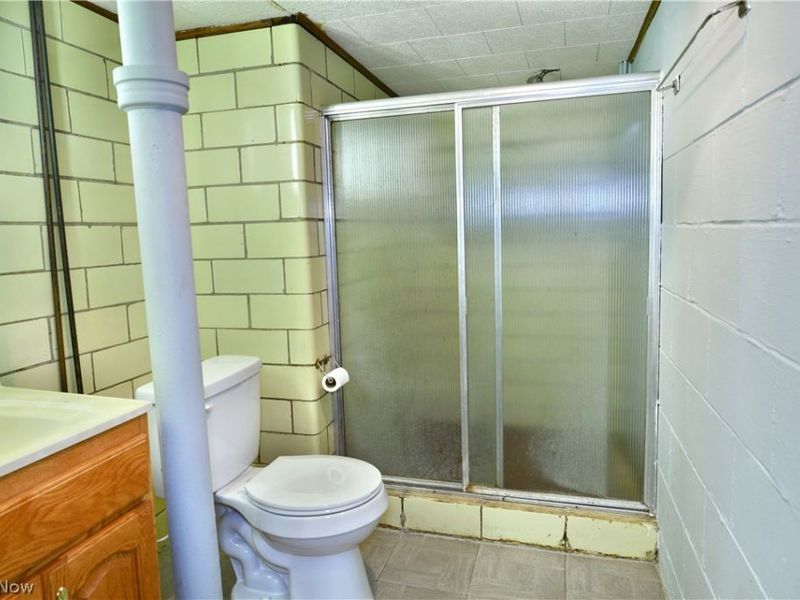 2909 Beal Street NW, Warren, OH 44485 Photo 45