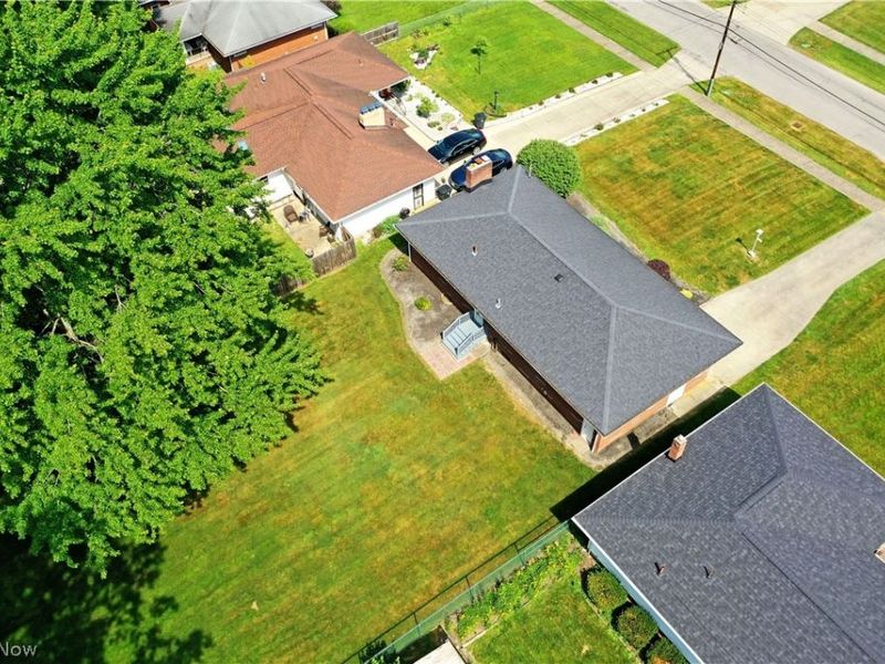 2909 Beal Street NW, Warren, OH 44485 Photo 5