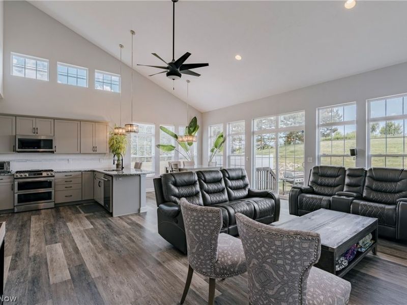 6255 N Pointe Drive, Pepper Pike, OH 44124 Photo 13