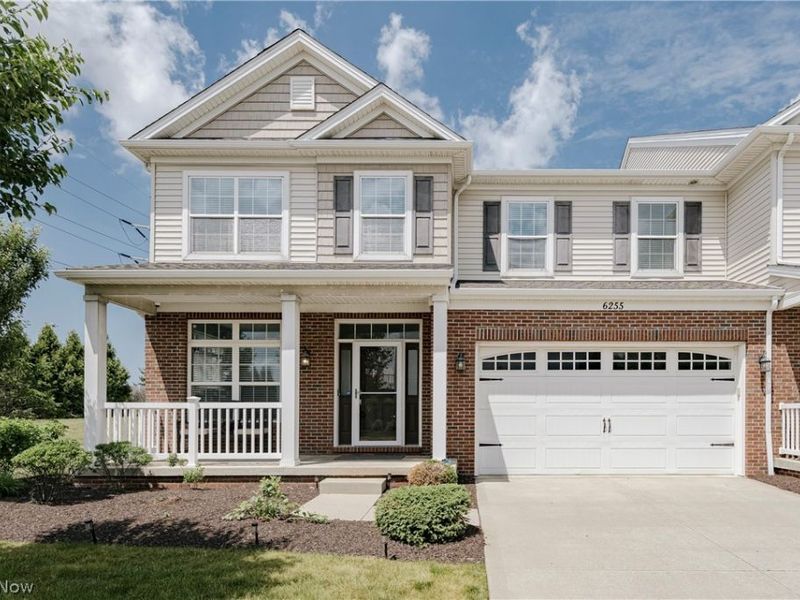 6255 N Pointe Drive, Pepper Pike, OH 44124 Photo 2
