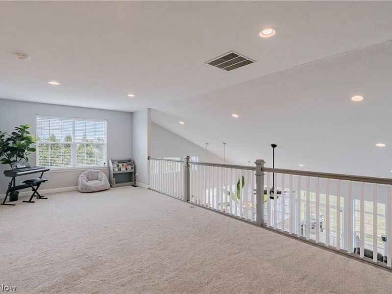 6255 N Pointe Drive, Pepper Pike, OH 44124 Photo 24