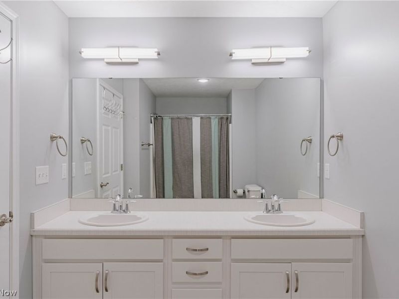 6255 N Pointe Drive, Pepper Pike, OH 44124 Photo 30