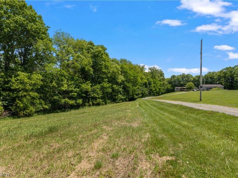 Westfall Lane, Richmond, OH 43944 Photo 4