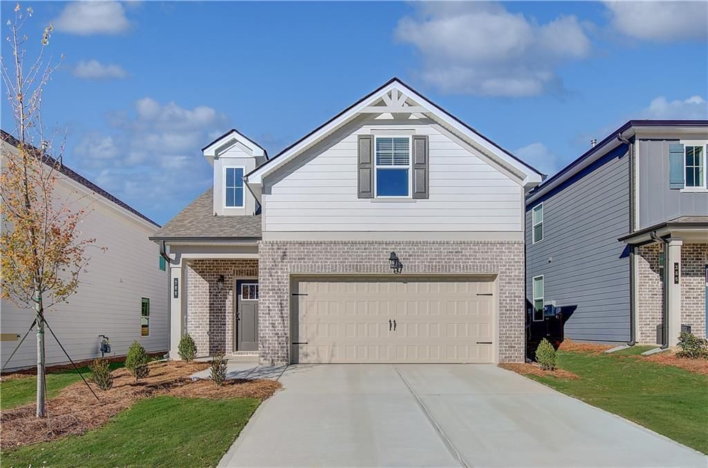 302 Abbotts Crossing Circle, Conyers, GA 30094 Main Photo