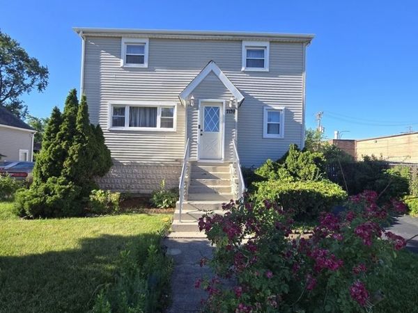 7139 W 74th Place , Chicago, IL 60638