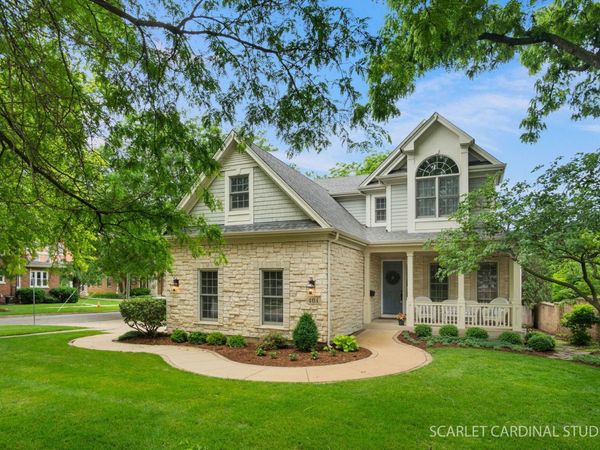 404 N Washington Street, Wheaton, IL 60187