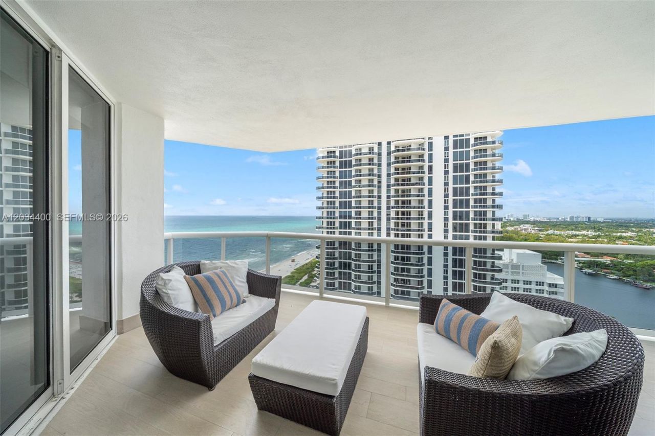 4779 Collins Ave, Unit 2604, Miami Beach, FL 33140 Photo
