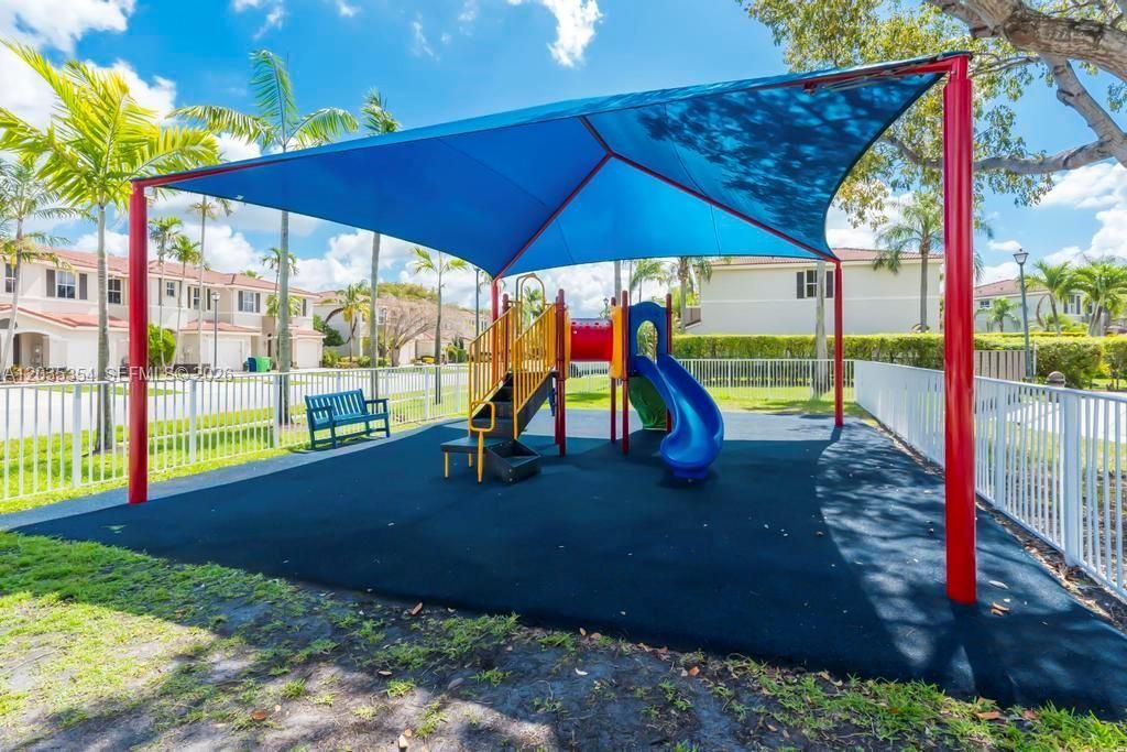 102 Riverwalk Cir , Unit 102, Sunrise, FL 33326 Photo