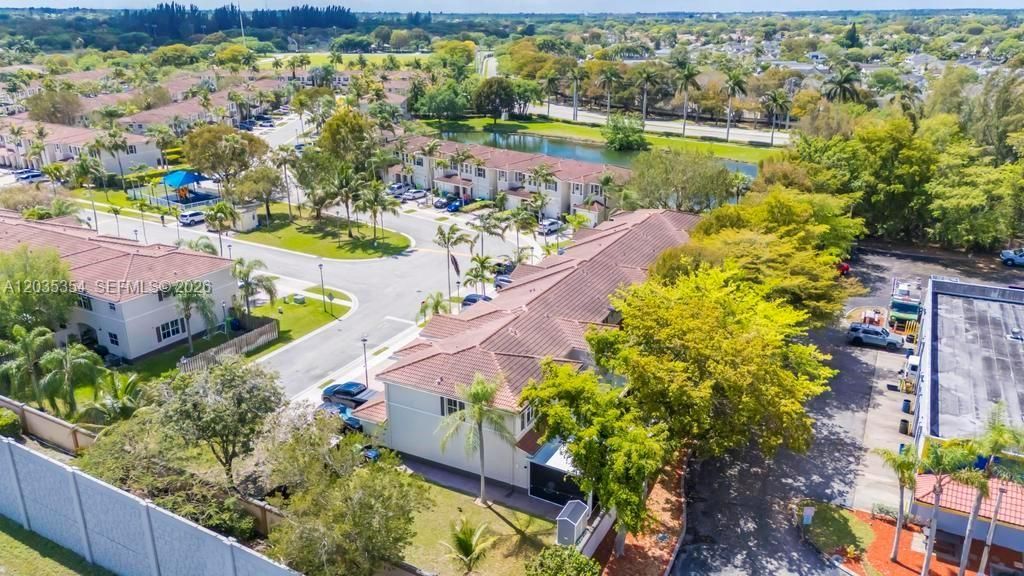 102 Riverwalk Cir , Unit 102, Sunrise, FL 33326 Photo