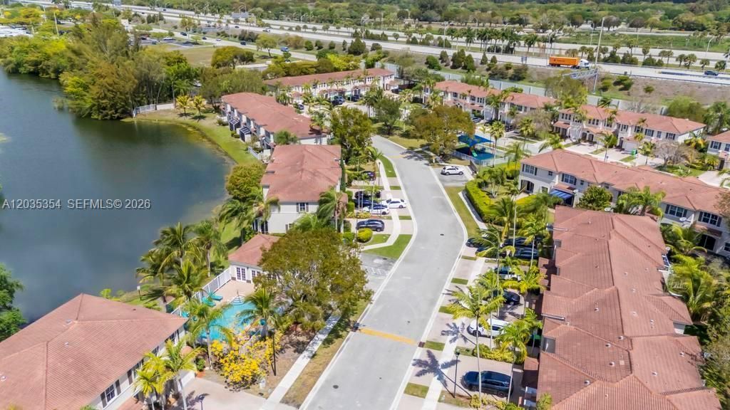 102 Riverwalk Cir , Unit 102, Sunrise, FL 33326 Photo