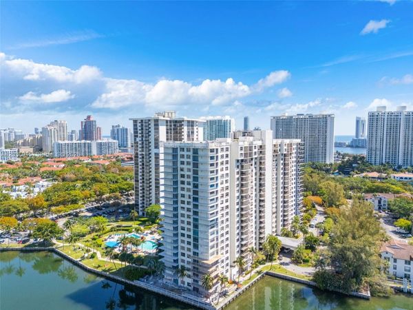 18151 NE 31st Ct , Unit PH205, Aventura, FL 33160