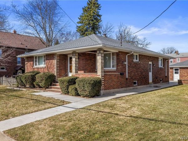 2750 Niagara Street , Niagara Falls, NY 14303