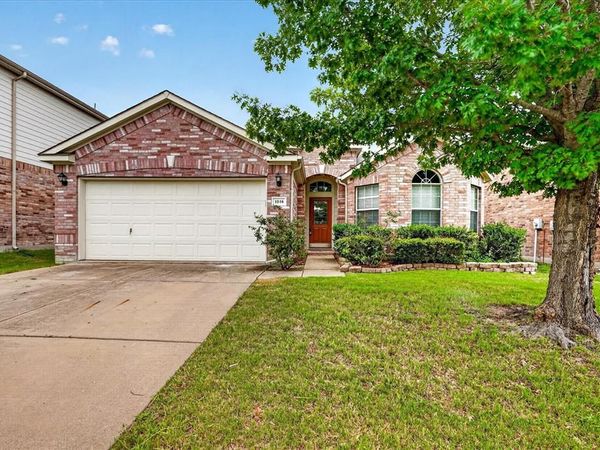 1016 Camp Verde Drive, Forney, TX 75126