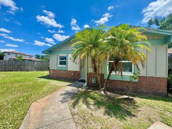 5102 LAWNTON COURT , TAMPA, FL 33624