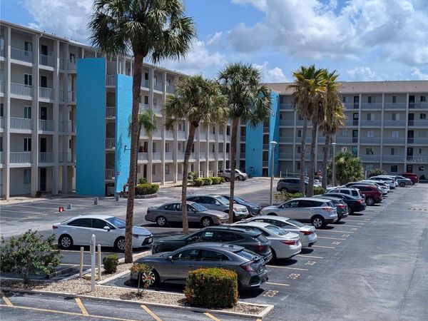 3564 LAKE BAYSHORE DRIVE, Unit K-203, BRADENTON, FL 34205