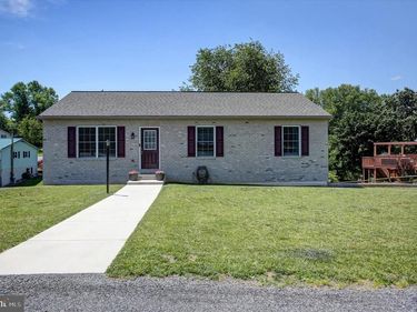 3040 LIVERPOOL COURT, CHAMBERSBURG, PA 17201