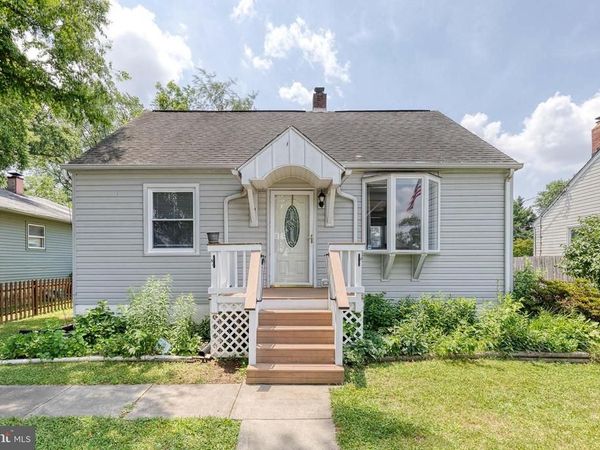113 W HILLTOP ROAD , BALTIMORE, MD 21225