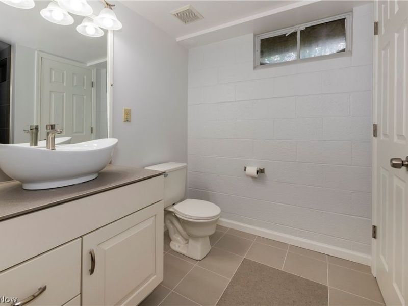9837 Betty Lane, Elyria, OH 44035 Photo 21