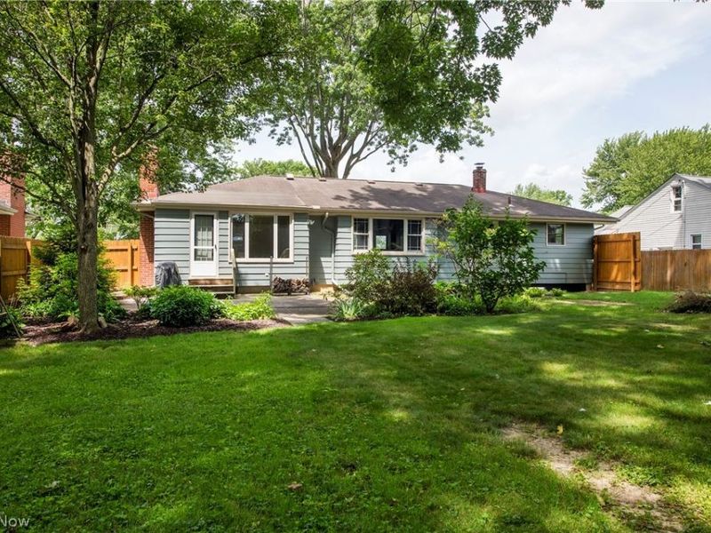 9837 Betty Lane, Elyria, OH 44035 Photo 32