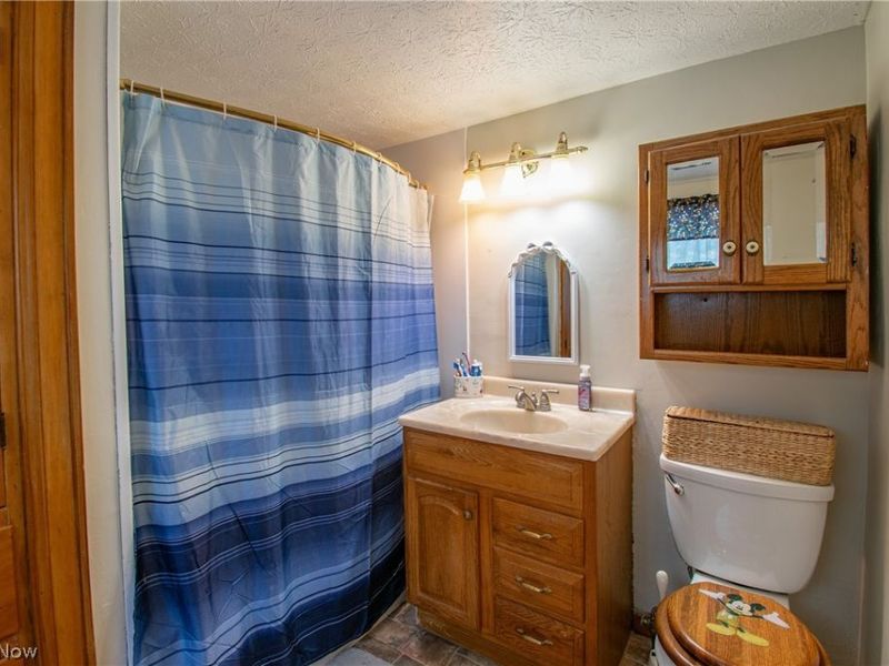706 Crestview Avenue, Akron, OH 44320 Photo 20