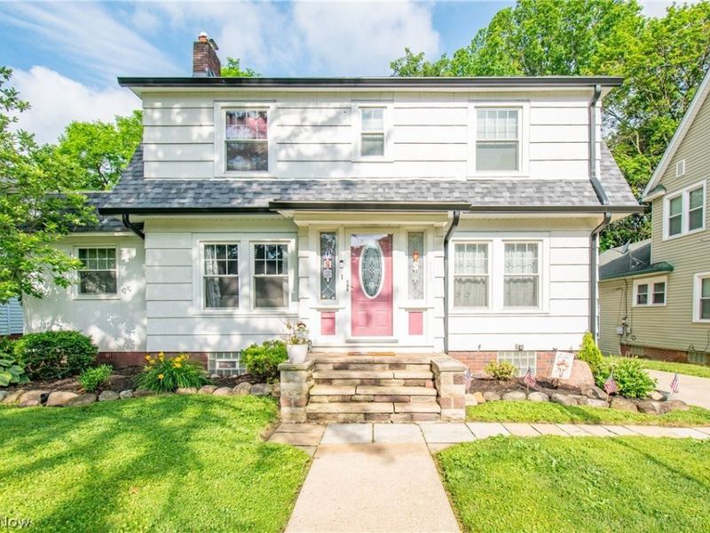 706 Crestview Avenue, Akron, OH 44320 Photo 3