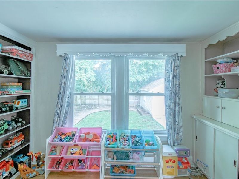 706 Crestview Avenue, Akron, OH 44320 Photo 6