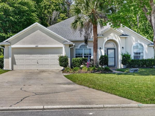257 Johns Glen Dr, St Johns, FL 32259