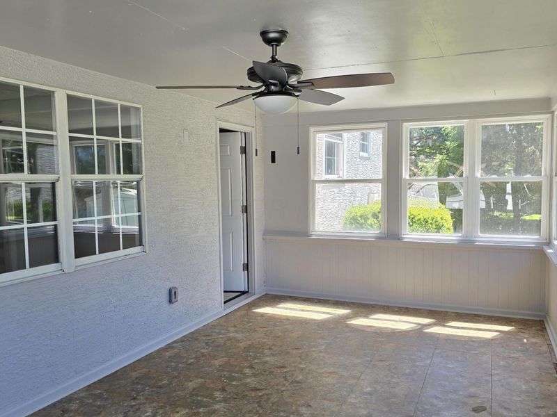 2859 Blossom Avenue, Columbus, OH 43231 Photo 16