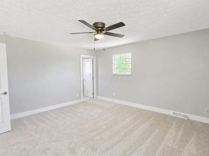 2859 Blossom Avenue, Columbus, OH 43231 Photo 23