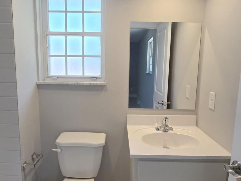 2859 Blossom Avenue, Columbus, OH 43231 Photo 25