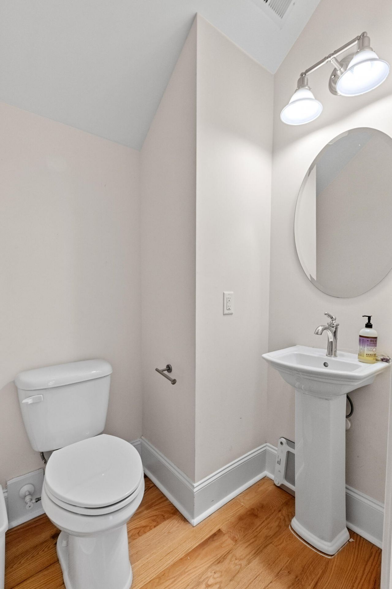 4 Saint Margaret Street Photo 26