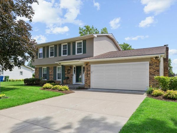 1025 8th Avenue N, Clinton, IA 53732