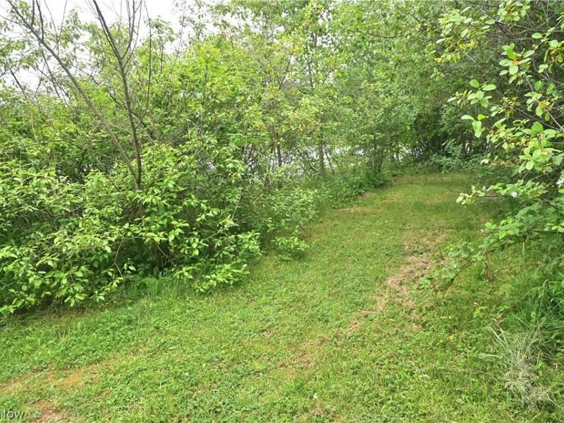1874 Plymouth Gageville Road, Ashtabula, OH 44004 Photo 32