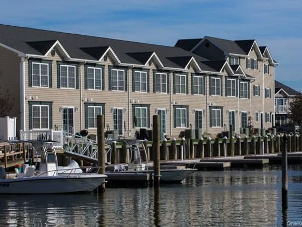 60 Front Street , Unit B109, East Rockaway, NY 11518