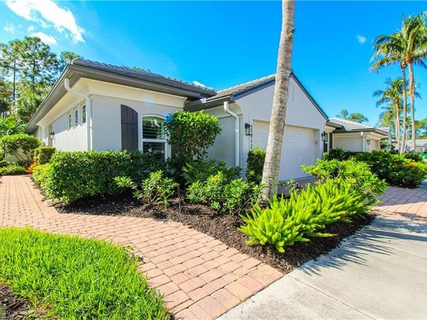 1912 Tarpon Bay DR N, NAPLES, FL 34119