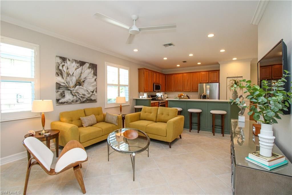 1912 Tarpon Bay Dr N, Naples, FL 34119 Photo