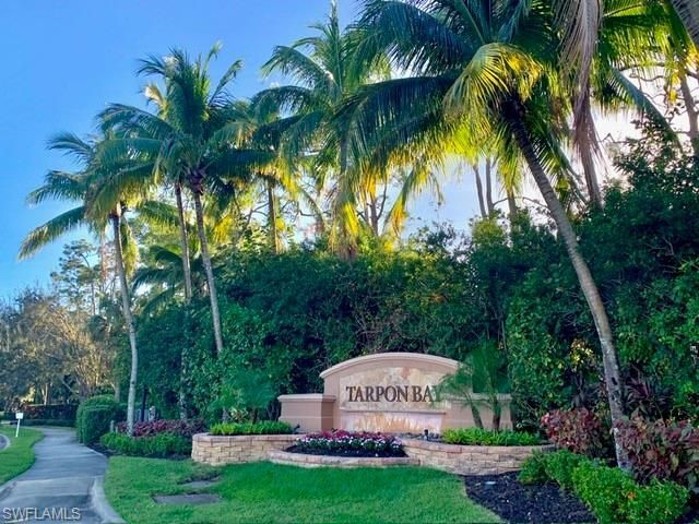 1912 Tarpon Bay Dr N, Naples, FL 34119 Photo