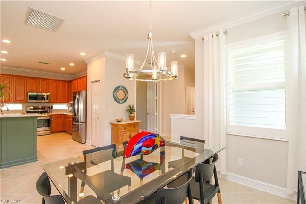1912 Tarpon Bay Dr N, Naples, FL 34119 Photo